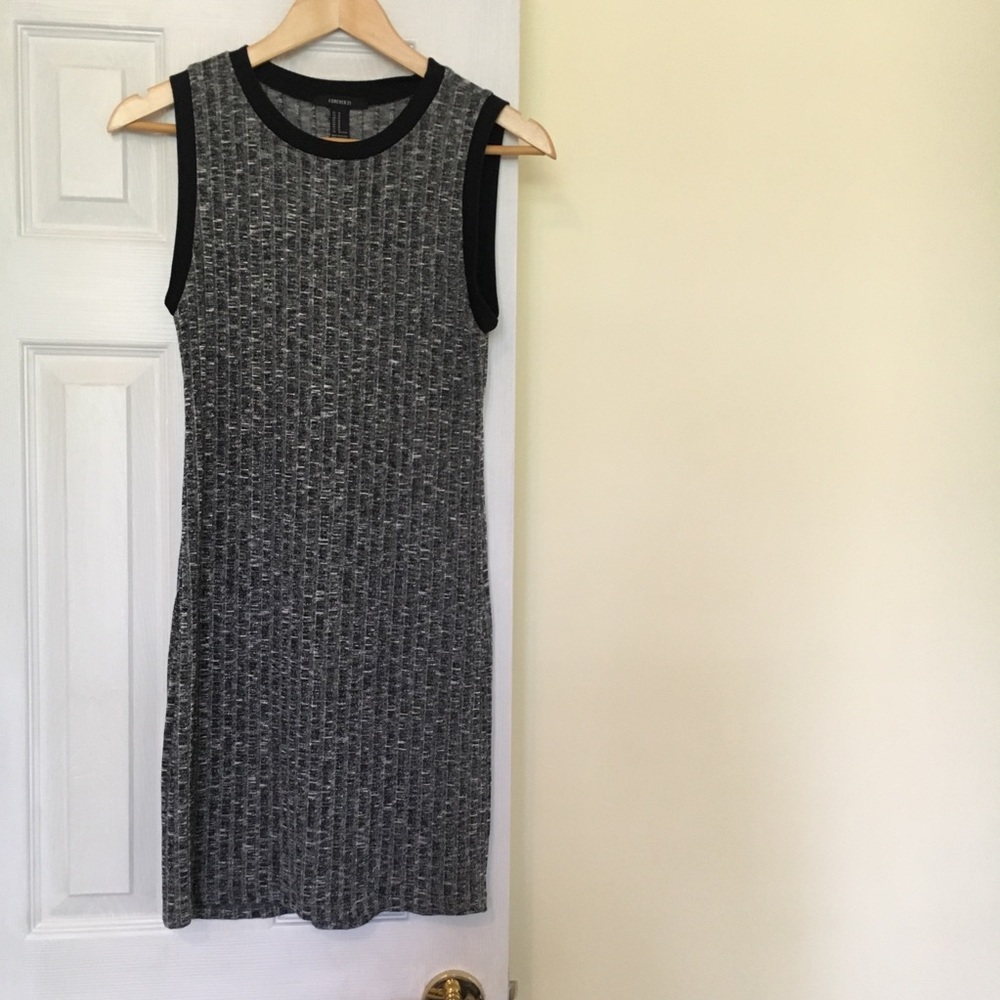 Juniors Medium Grey Sleeveless Dress work